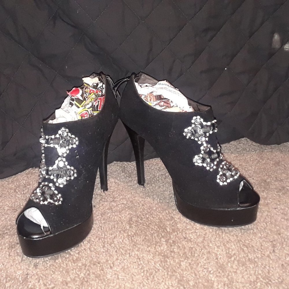 STILETTO PLATFORM HEEL